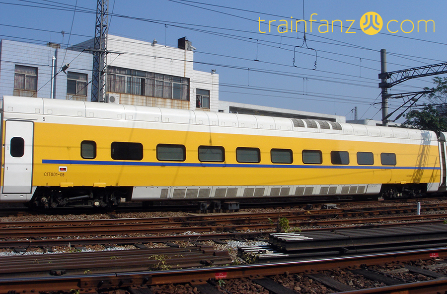 CRH5J检测车车厢侧面，05车（图 Akira）