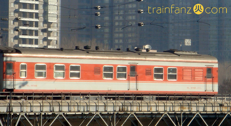 KD25G发电车的侧面 （图 K2Cr2O7）