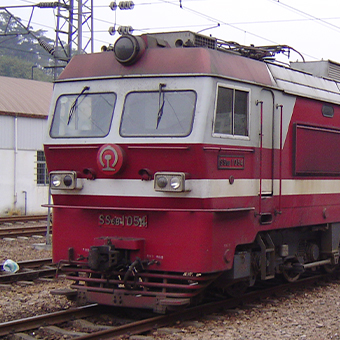 SS6B机车的车头特写 （图 Akira）