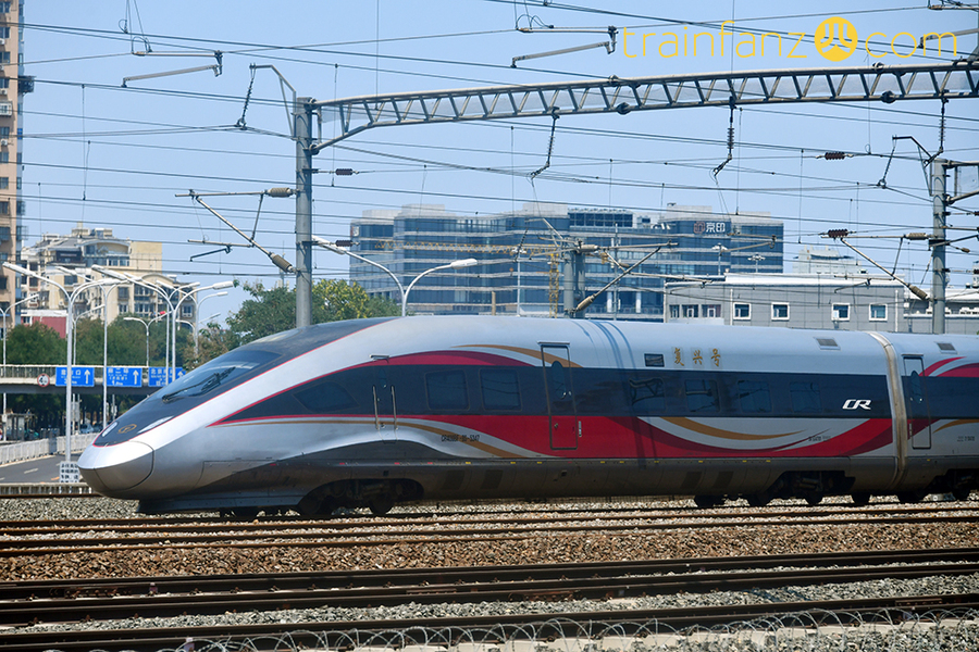 CR400BF-BS型智能动车组 （图 K2Cr2O7）