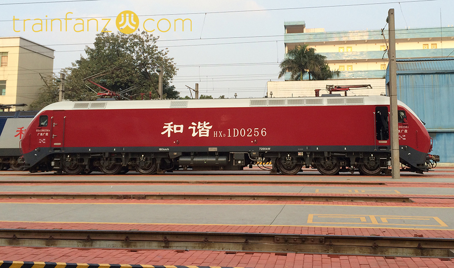 HXD1D机车的 侧面 （图 Akira）