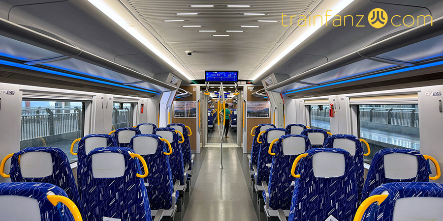 CRH3A-A动车组的车内内饰（图 胡晨光）