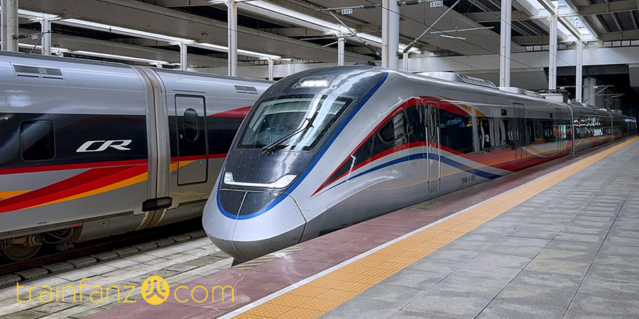 量产版CRH3A-A动车组，为城际市域客运型设计，车头设计经过调整。 （图 胡晨光）
