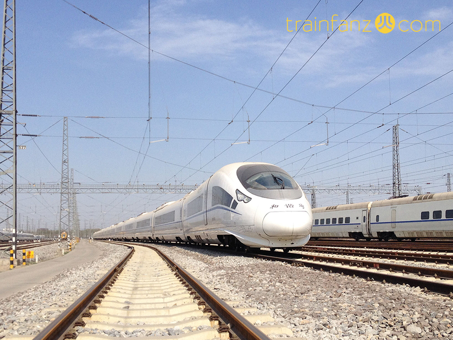 CRH380CL动车组只有16节长编组版本 （图 DF11-0128）