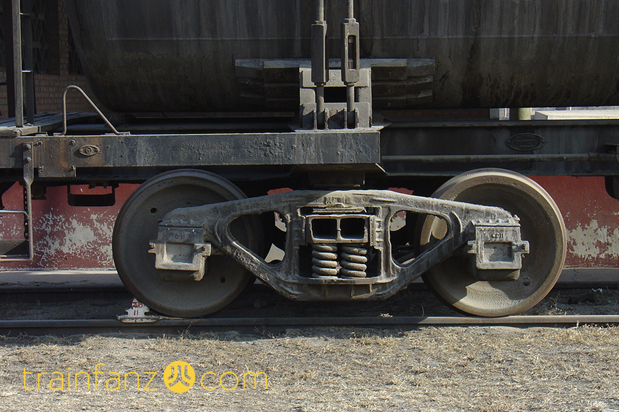 G50罐车的转向架，为转3型转向架 （图 Akira）
