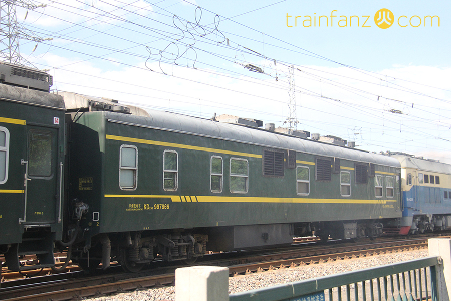 KD25G发电车的侧面 （图 K2Cr2O7）