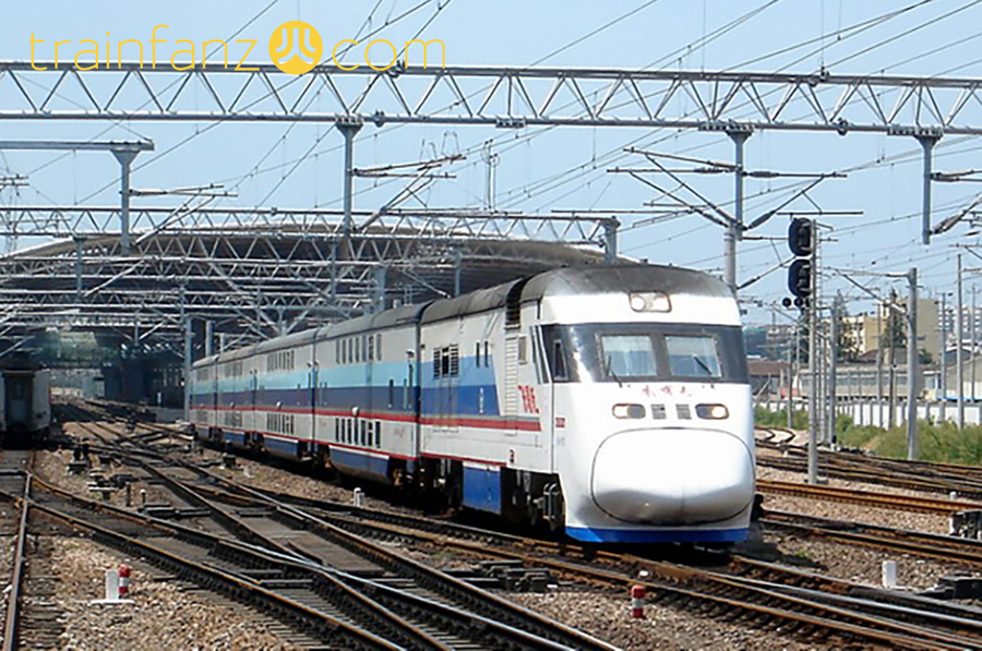 新曙光号内燃动车组 （图 宁东宇涵）