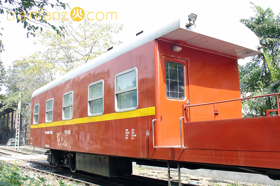 NS1600起重机的吊臂平车（图 Akira）