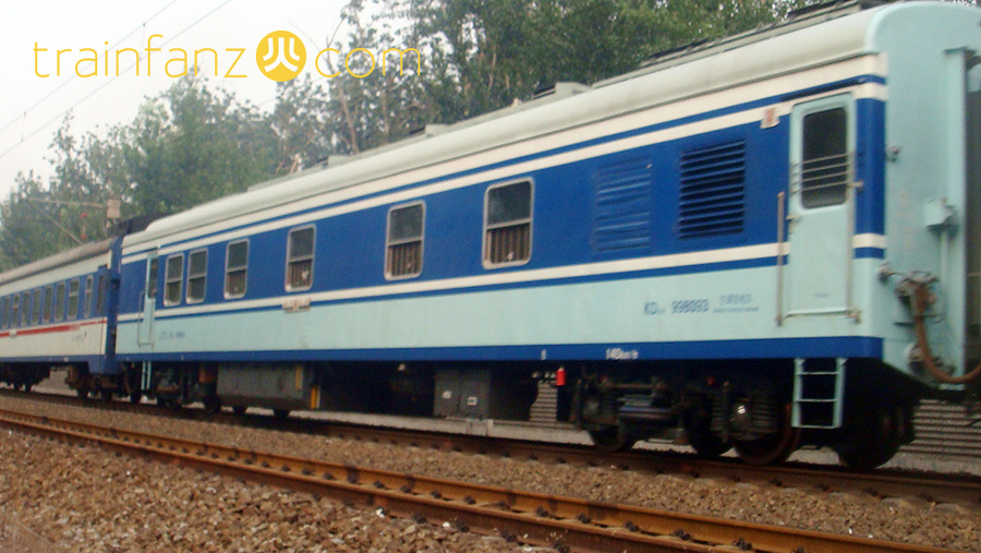 KD25K发电车的蓝绿色涂装版本 （图 K2Cr2O7）