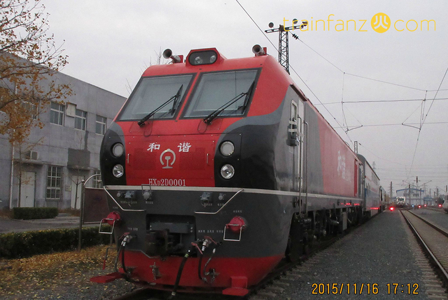 HXD2D机车的车头特写 （图 王路）