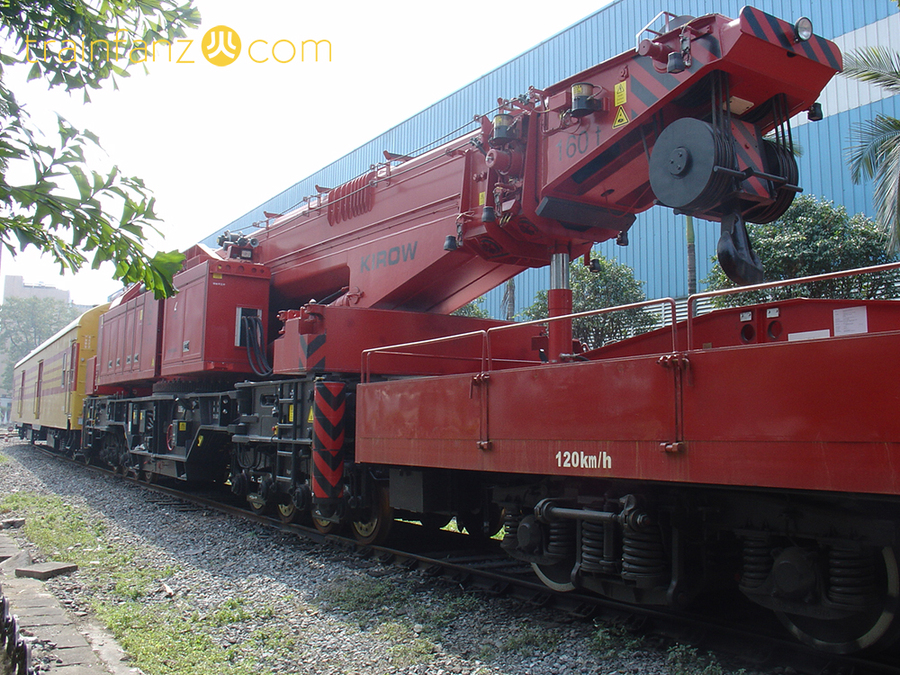 NS1600型伸缩臂铁道起重机 （图 Akira）