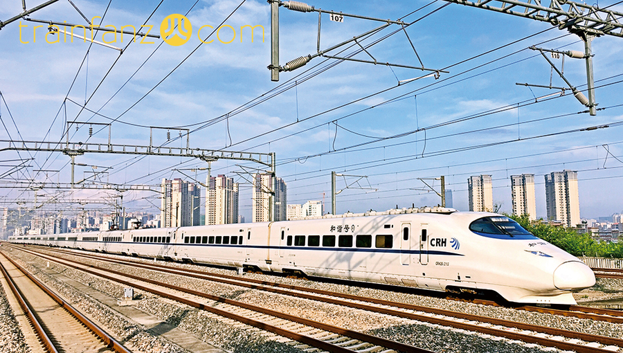 CRH2B型动车组（图 王纵横）