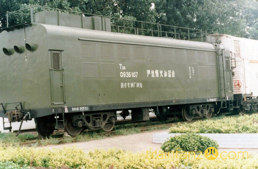 T38型特种罐车 （图 王旭）