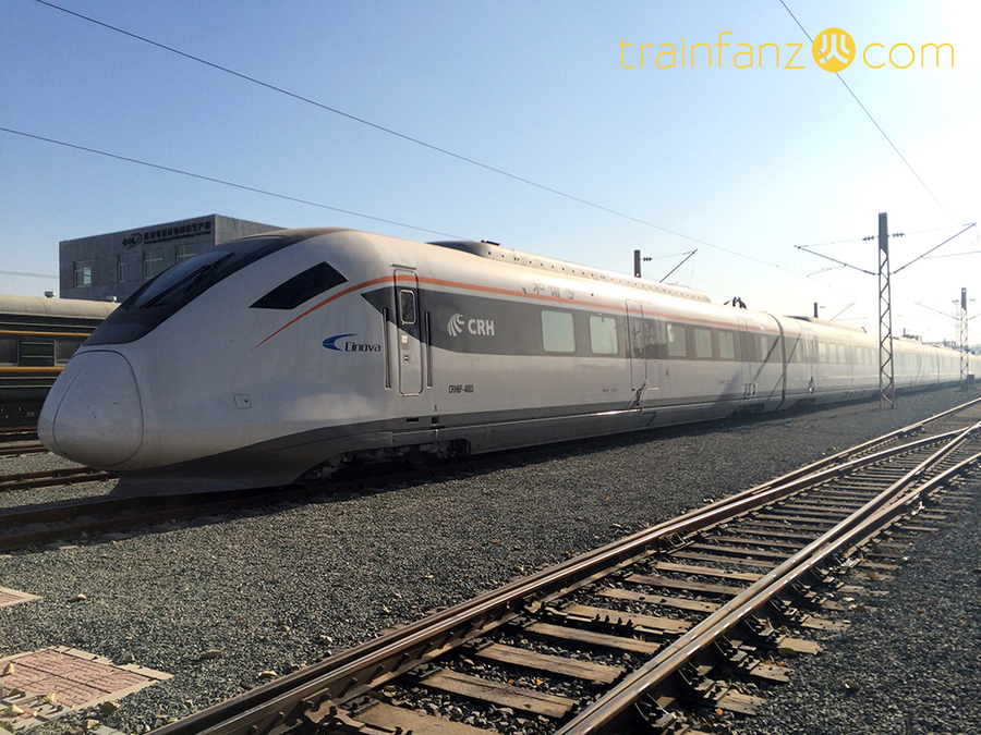 CRH6F型动车组（图 Akira）