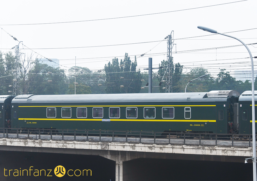 高原版RW25T型软卧客车 （图 K2Cr2O7)