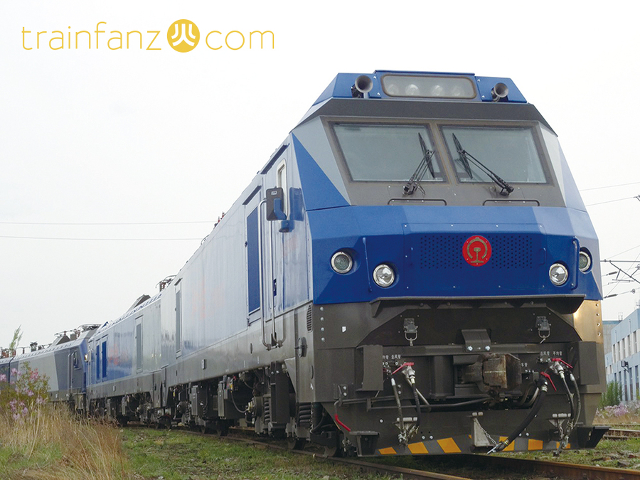 HXD2F型电力机车（图 谷林）