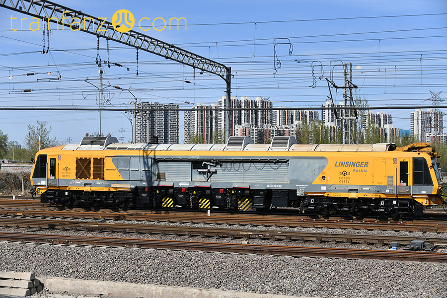 SF03-FFS型钢轨铣磨车 （图 K2Cr2O7)