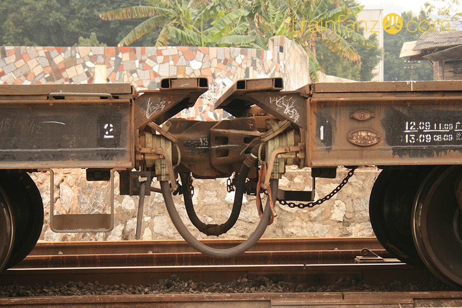 T11BK型长轨车的连接处（图 Akira）