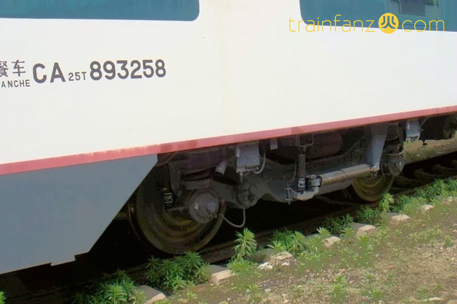 CA25T餐车的转向架 （图 Akira）