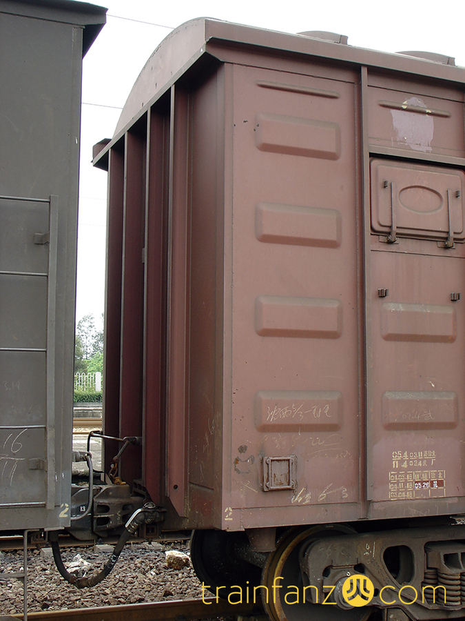 P64AT棚车端面（II 端） （图 Akira）