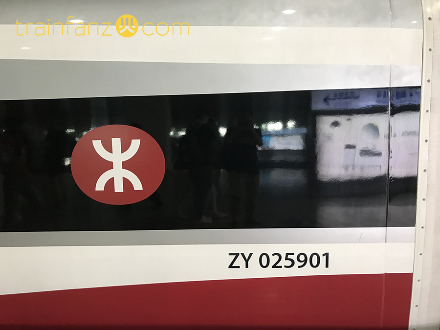 “动感号”的车身特写 （图 Akira）