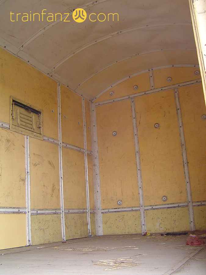 P65S棚车的竹材车厢内衬 （图 Akira）