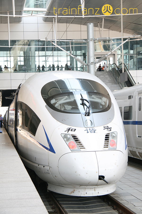 CRH3动车组的车头正面（图 Akira）