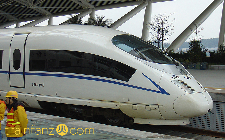 CRH3动车组的车头特写（图 Akira）